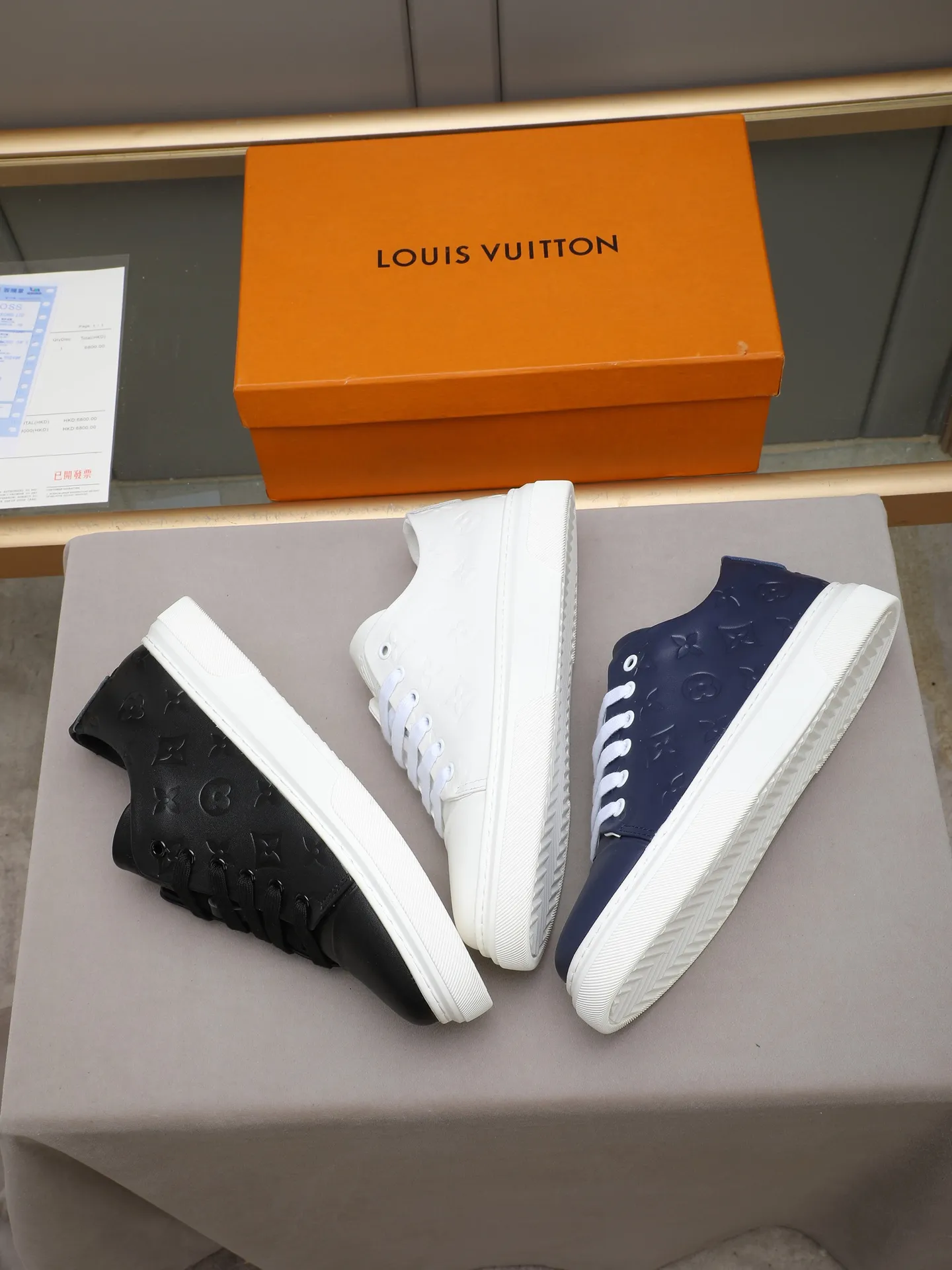 The main model 👍👍👍P420 is the new LOUIS VUITTON [Luden Yiwei]——LV upper [Lv]🇮🇹Imported first-layer cowhide embossed🇩🇪Inside imported sheepskin lining ➕Non-slip and wear-resistant outsole. Every man's identity is reflected in his elegant and stable upper shoes🚶🏻🚶🏻📯 No matter the wind or rain, the shoe last remains unchanged and can stand the test of time🔍️. ——Code number: 38-44 (45 can be customized)
